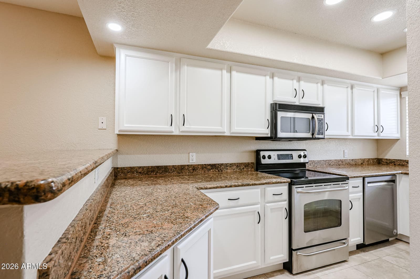 3235 E CAMELBACK Road 220, Phoenix, AZ 85018 — photo 11 of 39