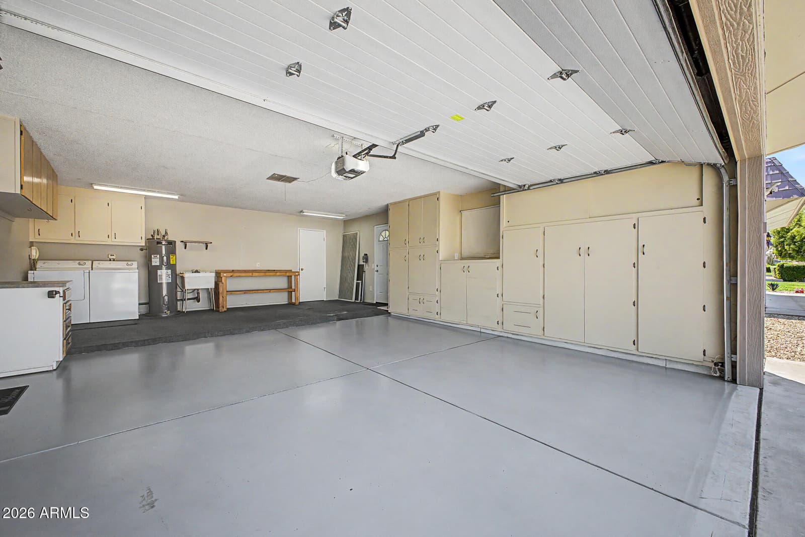 10433 W HUTTON Drive, Sun City, AZ 85351 — photo 33 of 45