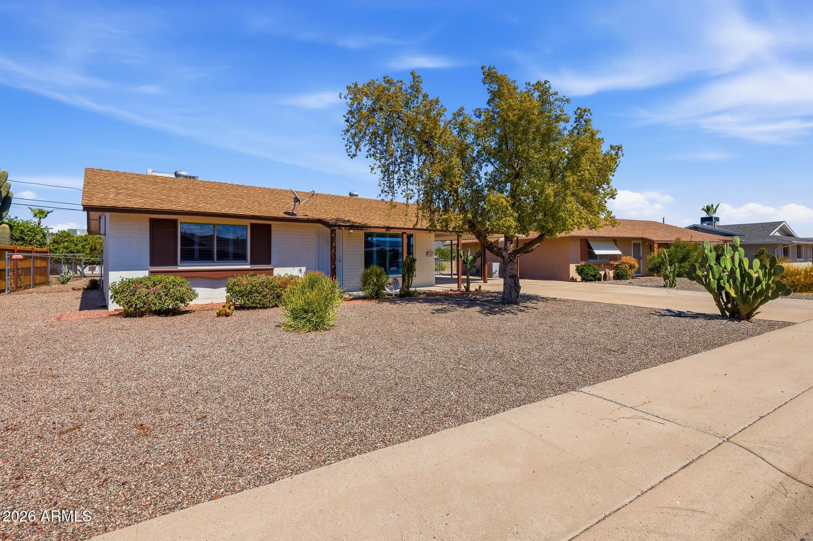 11042 W Canterbury Drive, Sun City, AZ 85351 — photo 2 of 56