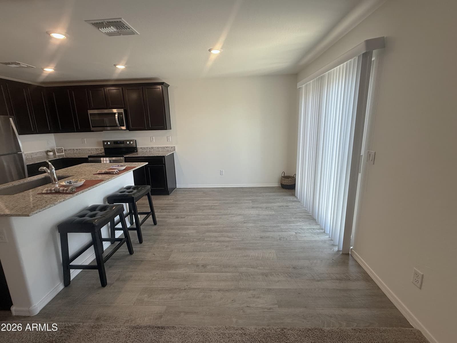 250 S SYCAMORE Street, Florence, AZ 85132 — photo 3 of 25