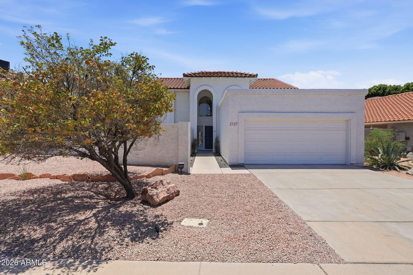 2137 S CATARINA Circle, Mesa, AZ 85202 — photo 1 of 96