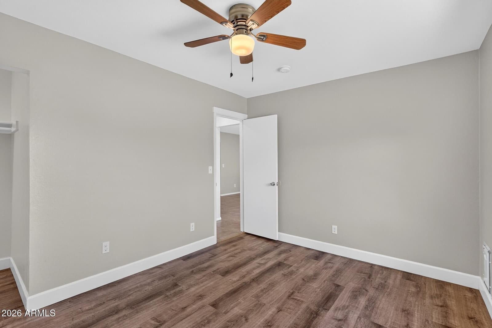 5709 S ROBERTS Road, Tempe, AZ 85283 — photo 14 of 46