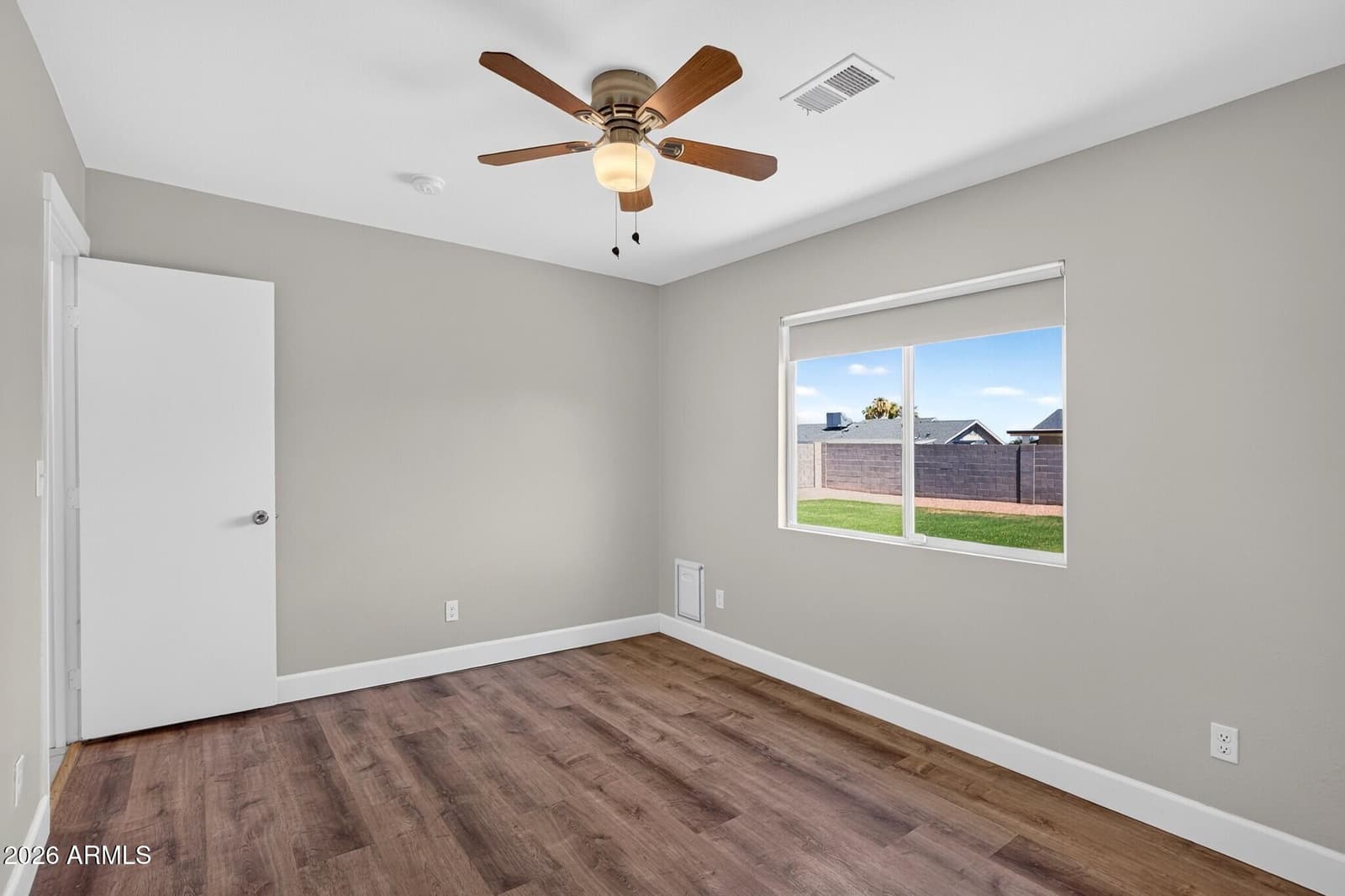 5709 S ROBERTS Road, Tempe, AZ 85283 — photo 18 of 46