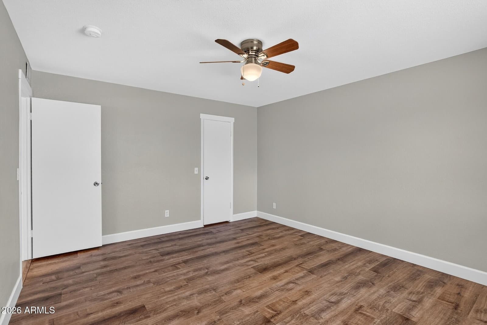 5709 S ROBERTS Road, Tempe, AZ 85283 — photo 40 of 46