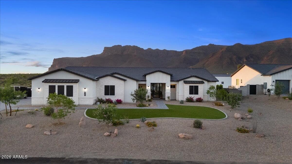 9362 E CLOUDVIEW Avenue, Gold Canyon, AZ 85118 — photo 3 of 35