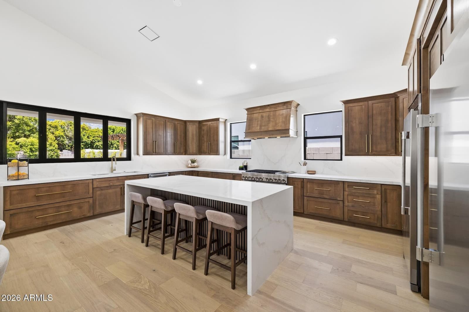 4108 E Avalon Drive, Phoenix, AZ 85018 — photo 8 of 43