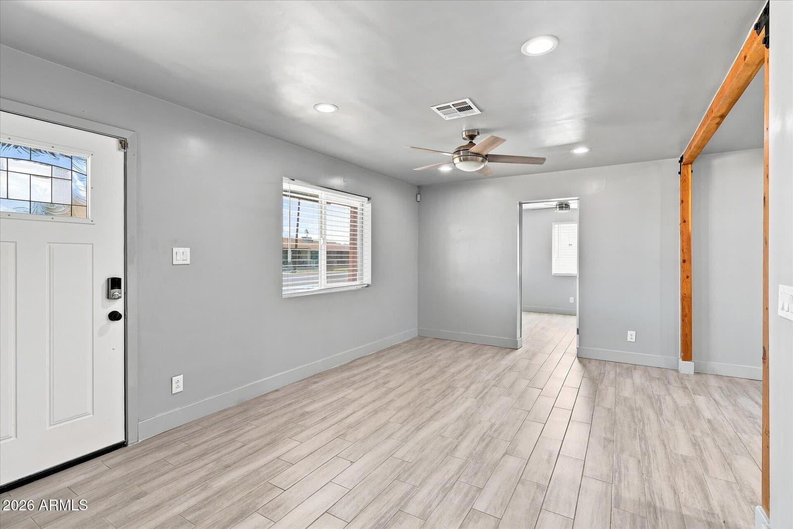 2921 W TURNEY Avenue, Phoenix, AZ 85017 — photo 5 of 29