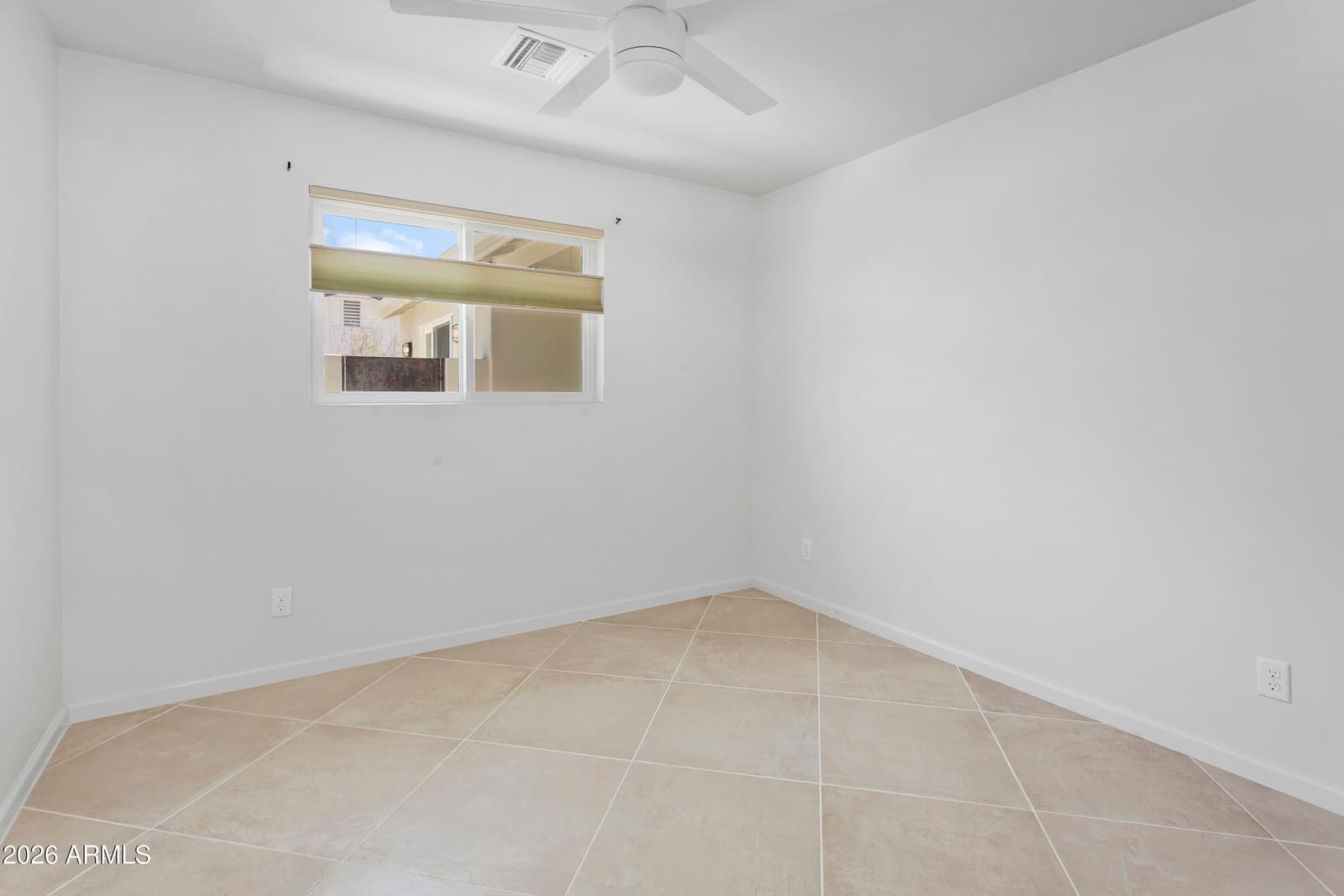 35 E PAPAGO Drive, Tempe, AZ 85288 — photo 11 of 45