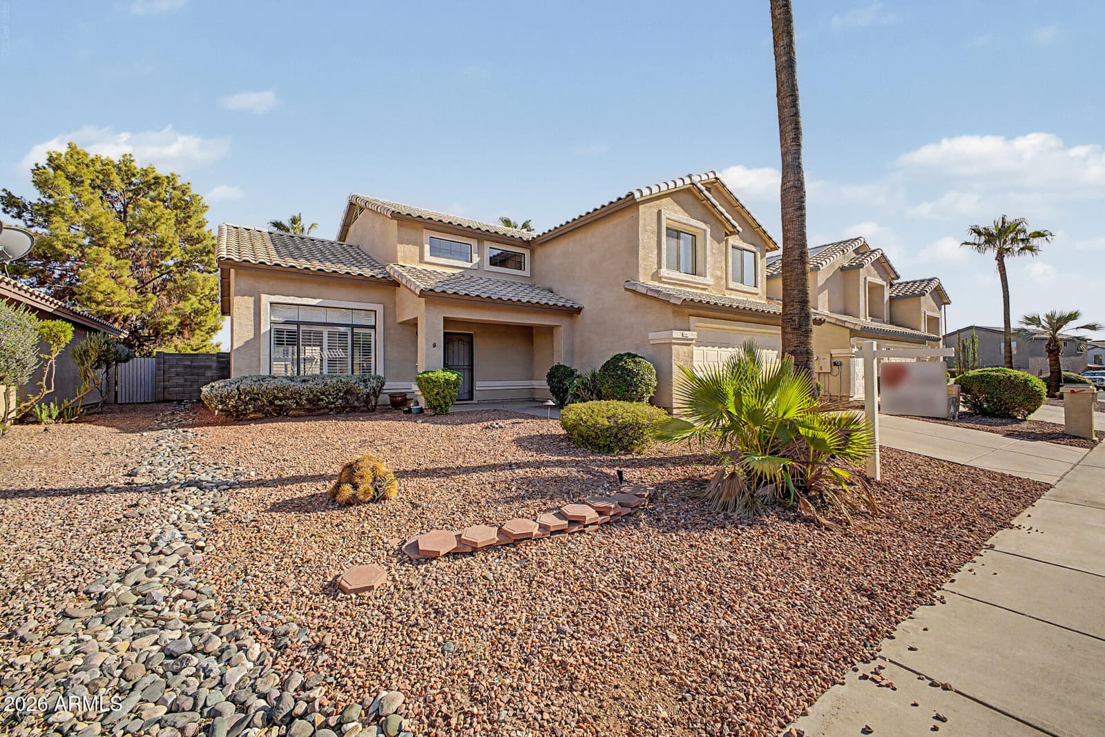 2031 E PARKSIDE Lane, Phoenix, AZ 85024 — photo 2 of 32