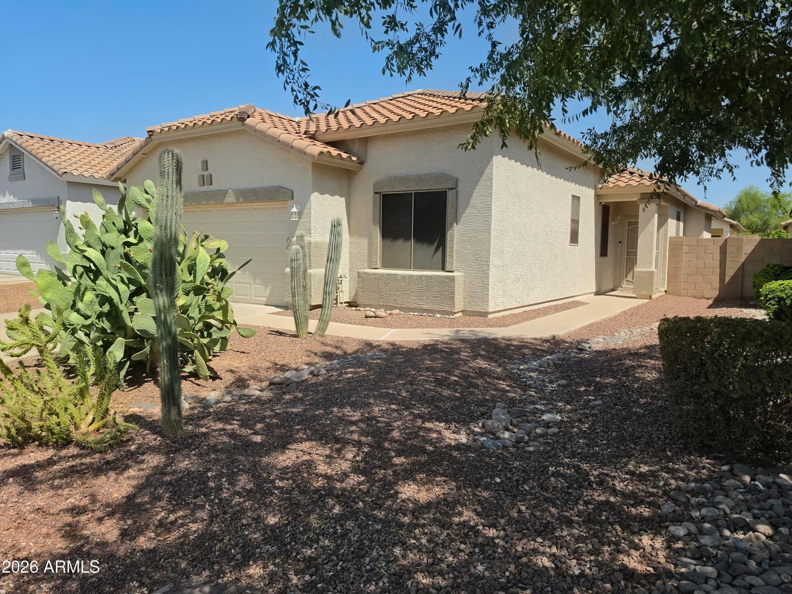 12518 W CERCADO Lane, Litchfield Park, AZ 85340 — photo 3 of 54