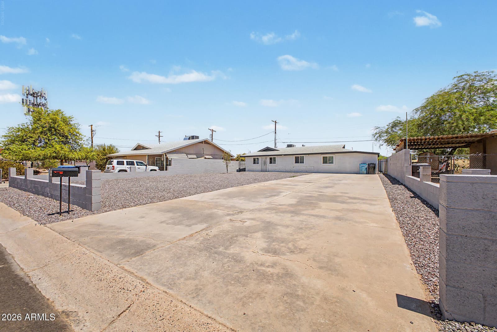 4805 S 35TH Drive, Phoenix, AZ 85041 — photo 3 of 27