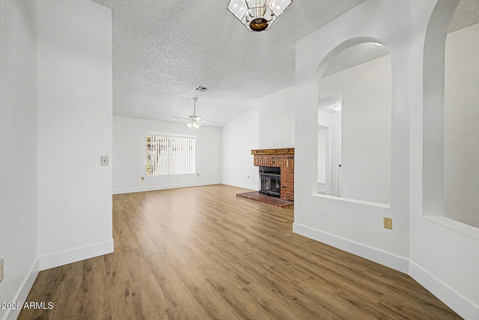 6128 E CICERO Street, Mesa, AZ 85205 — photo 10 of 31