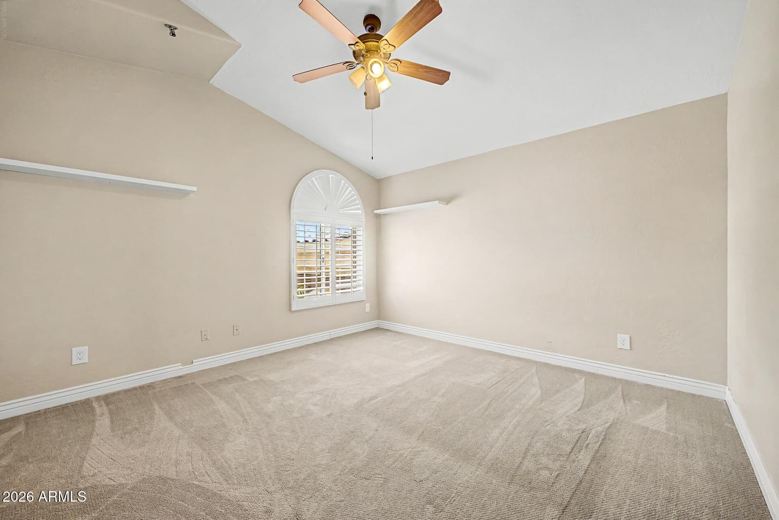 5721 W MARIPOSA GRANDE Lane, Glendale, AZ 85310 — photo 15 of 29