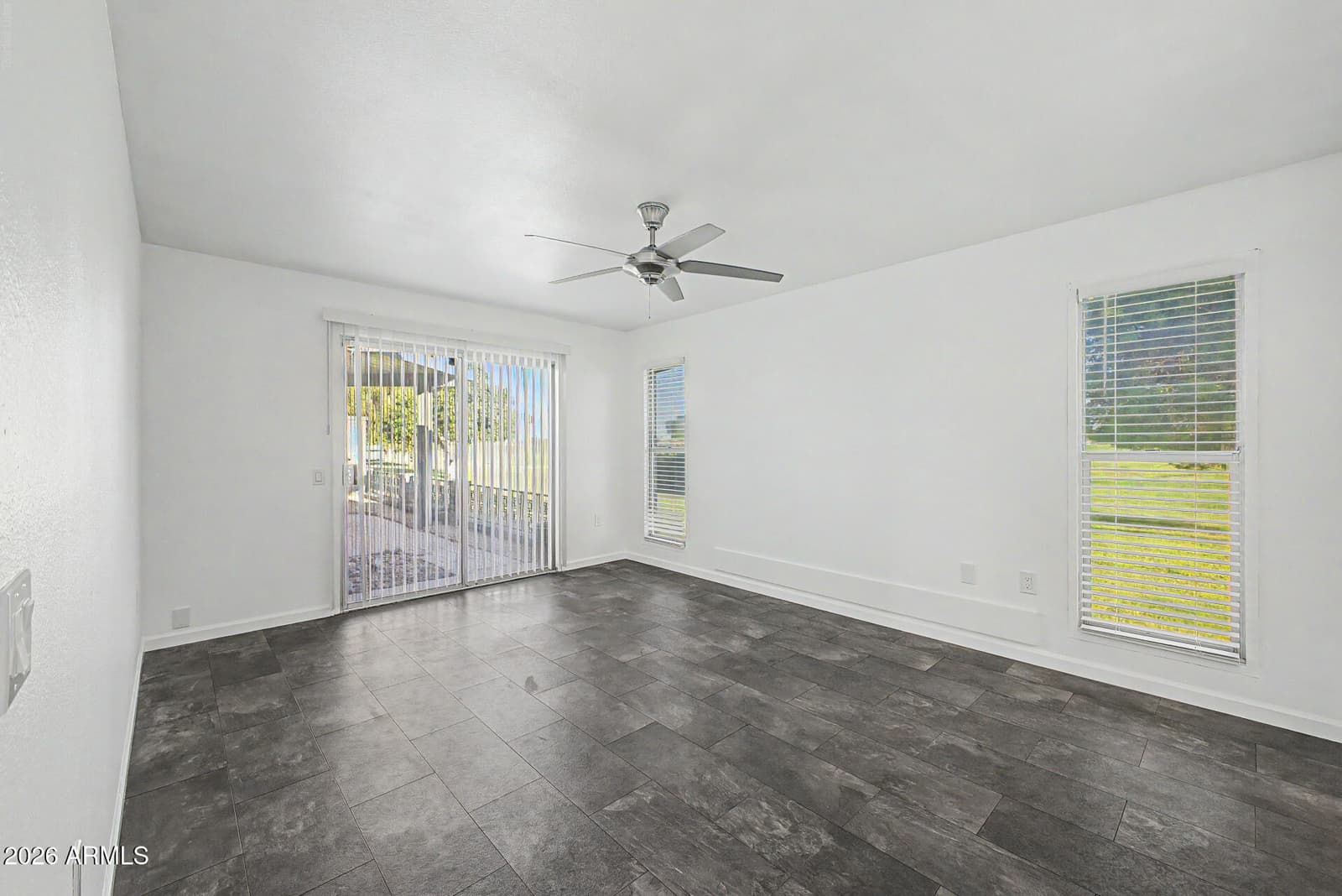 10501 W PINEAIRE Drive, Sun City, AZ 85351 — photo 15 of 29