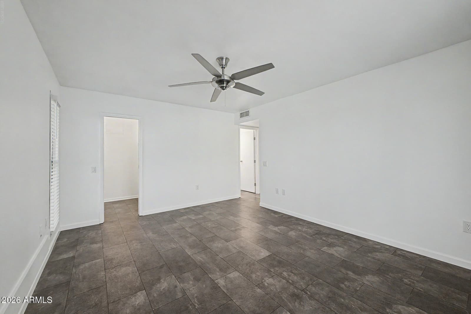 10501 W PINEAIRE Drive, Sun City, AZ 85351 — photo 16 of 29