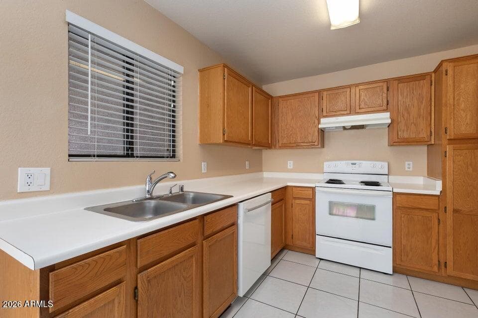 8541 W HIGHLAND Avenue, Phoenix, AZ 85037 — photo 2 of 12