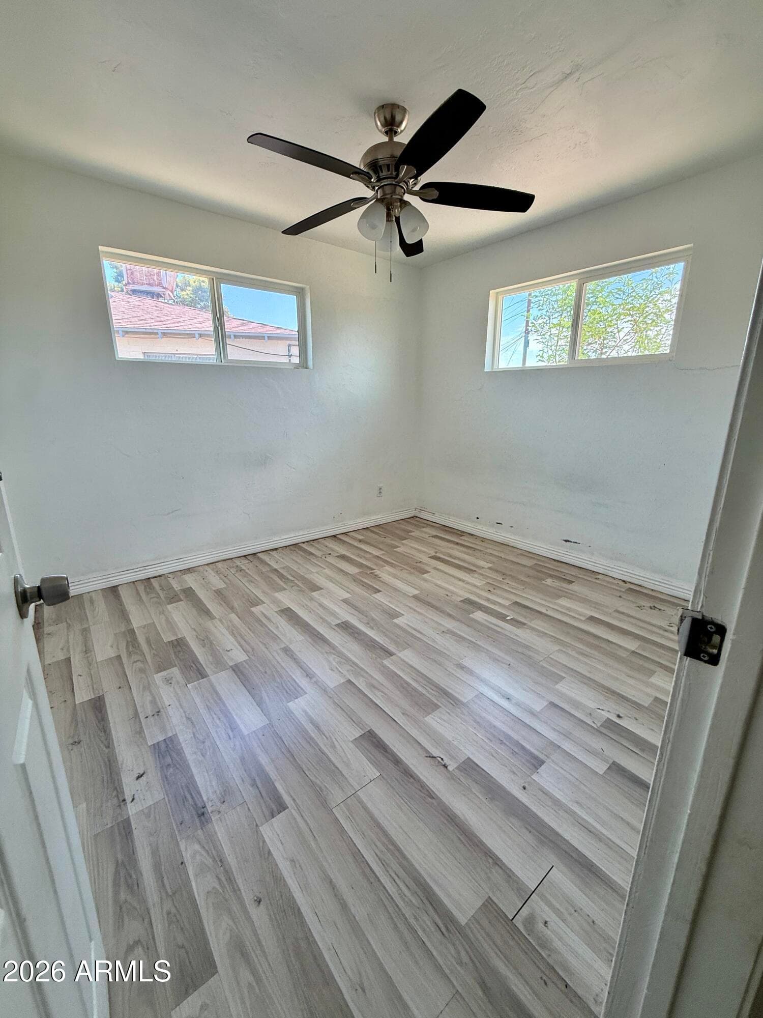 2701 W RUTH Avenue, Phoenix, AZ 85051 — photo 10 of 23