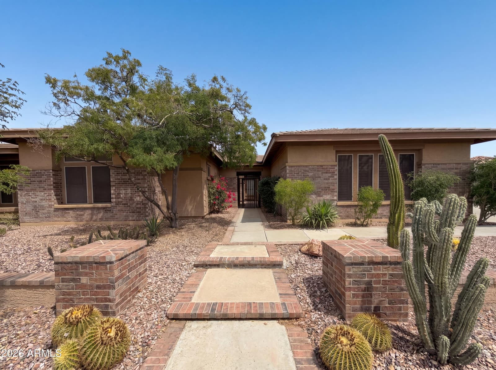 40003 N Majesty Trail, Anthem, AZ 85086 — photo 2 of 46