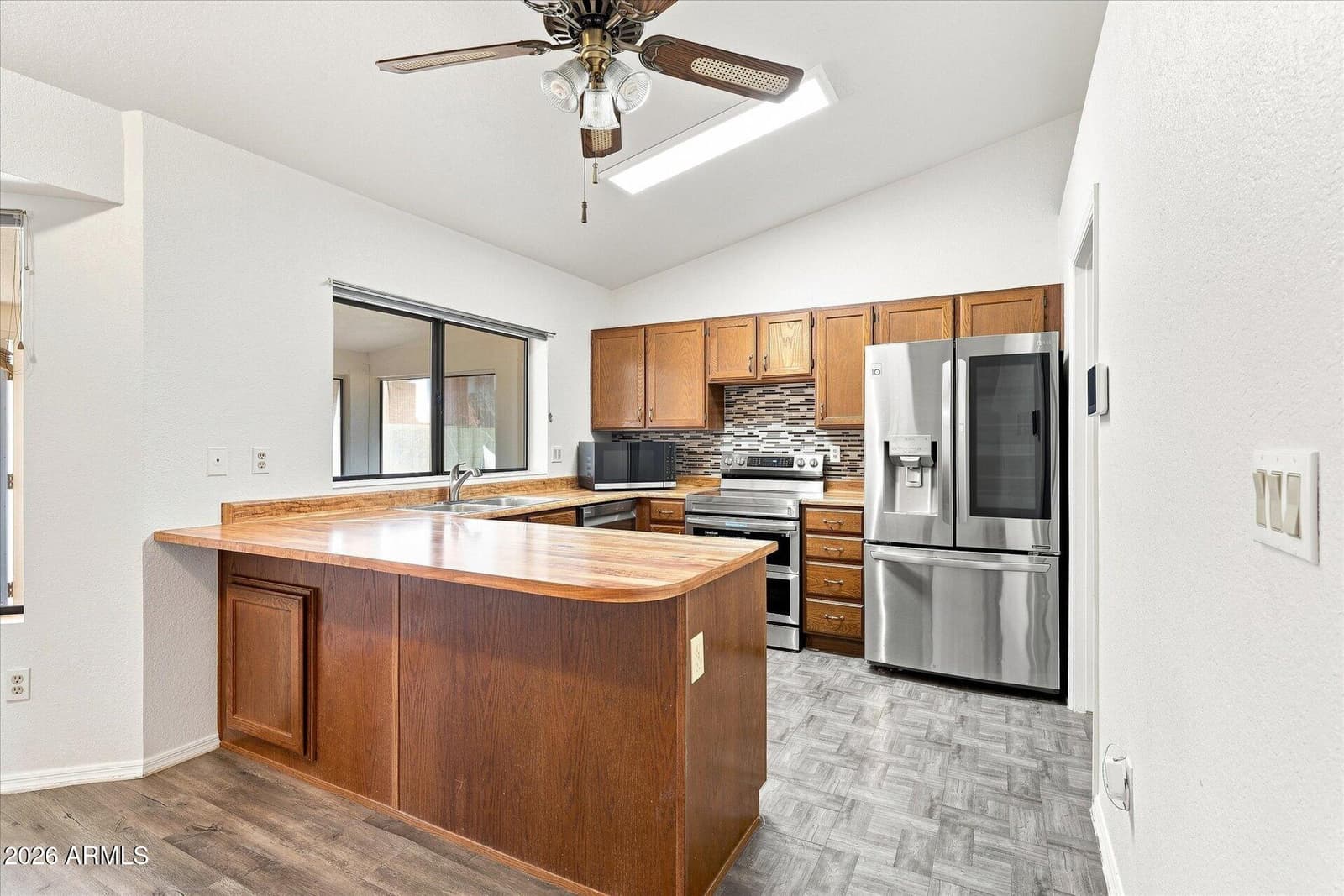 6723 E IVYGLEN Street, Mesa, AZ 85205 — photo 11 of 38