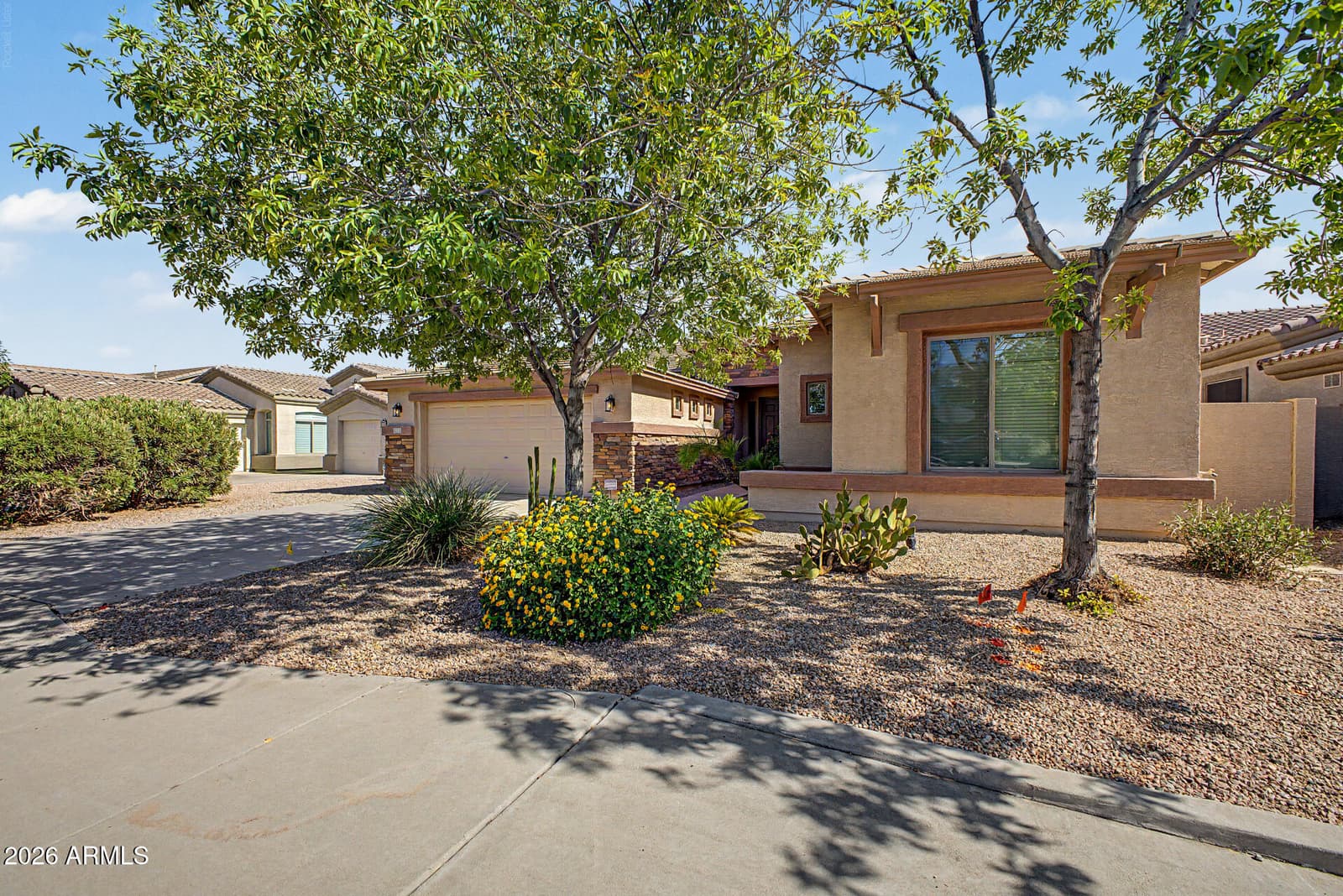 175 W MONTEGO Drive, Casa Grande, AZ 85122 — photo 2 of 43