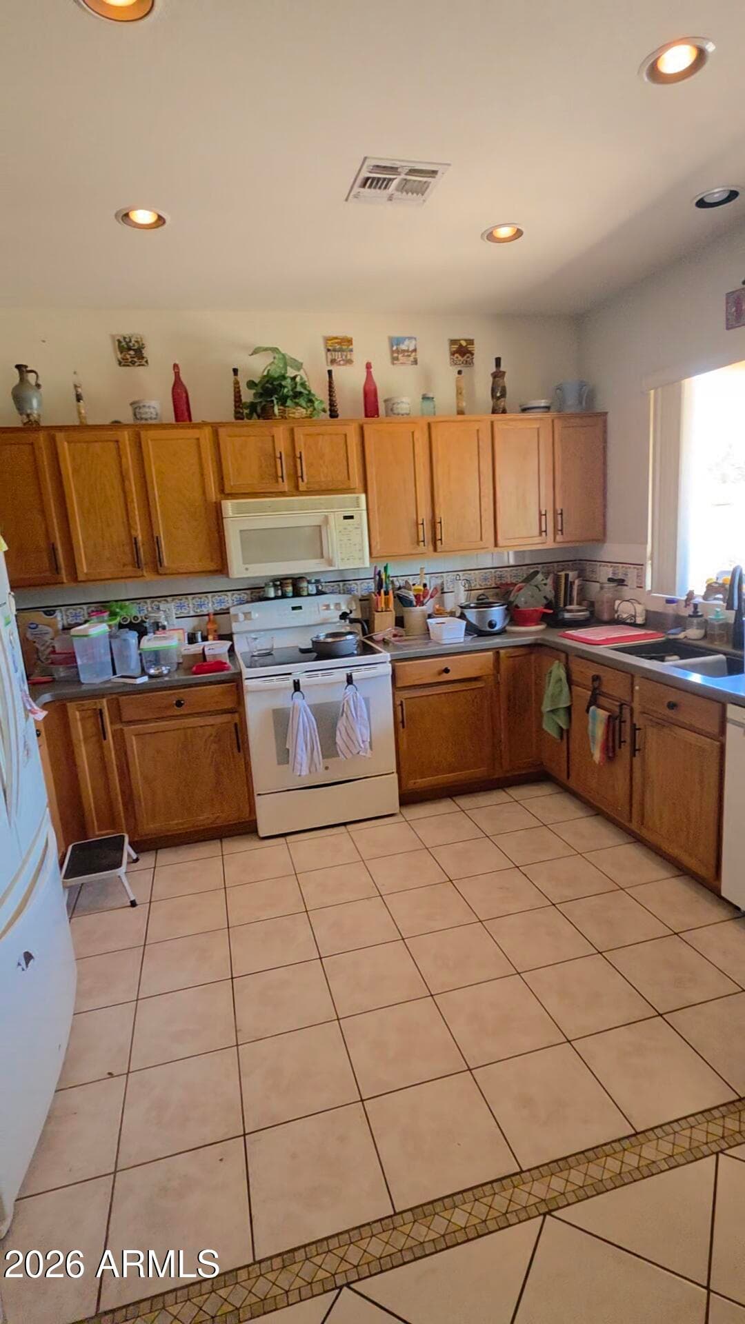 5819 W PUGET Avenue, Glendale, AZ 85302 — photo 4 of 14