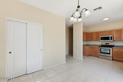 6615 W MELVIN Street, Phoenix, AZ 85043 — photo 8 of 20