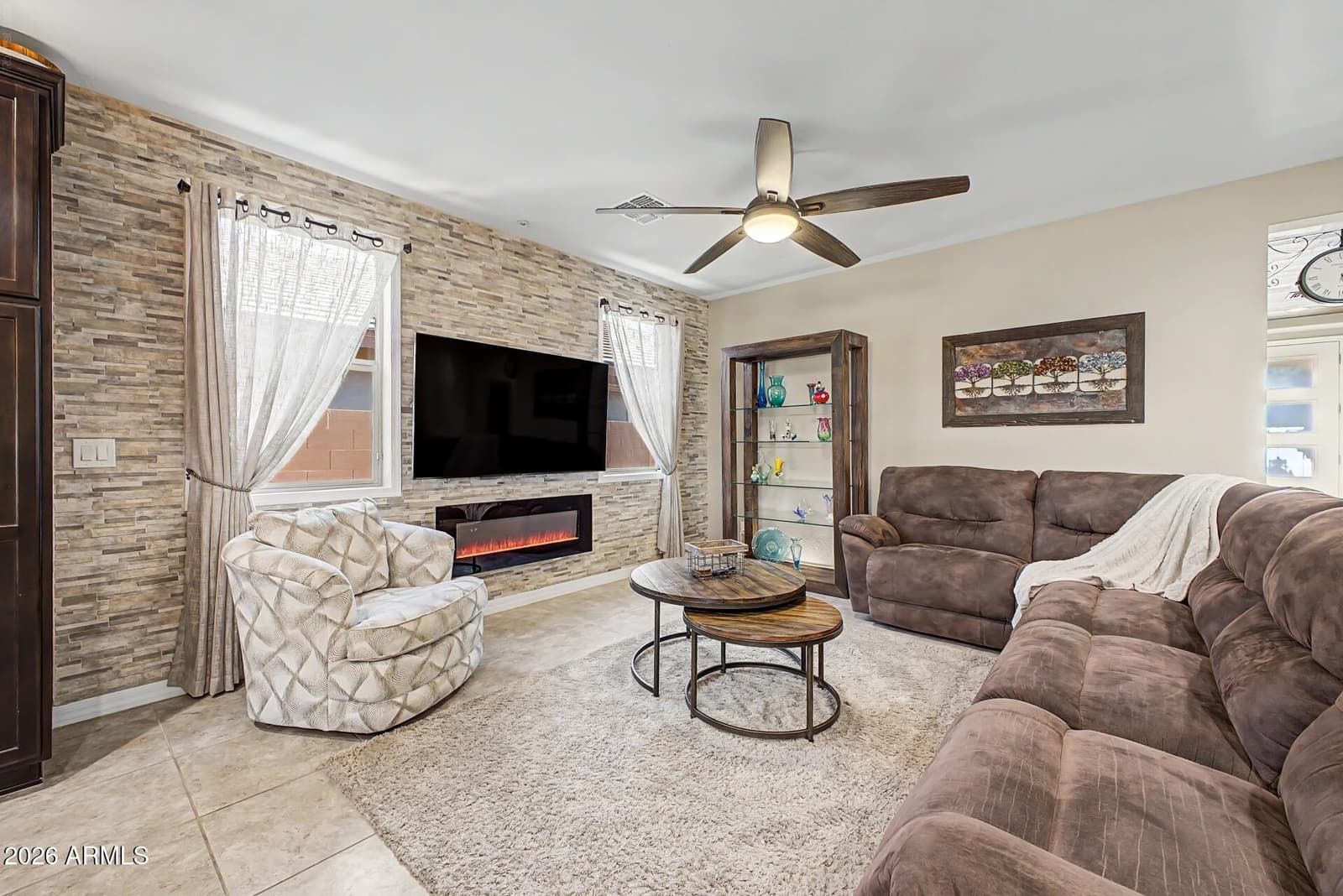5727 S HEMET Street, Gilbert, AZ 85298 — photo 5 of 38