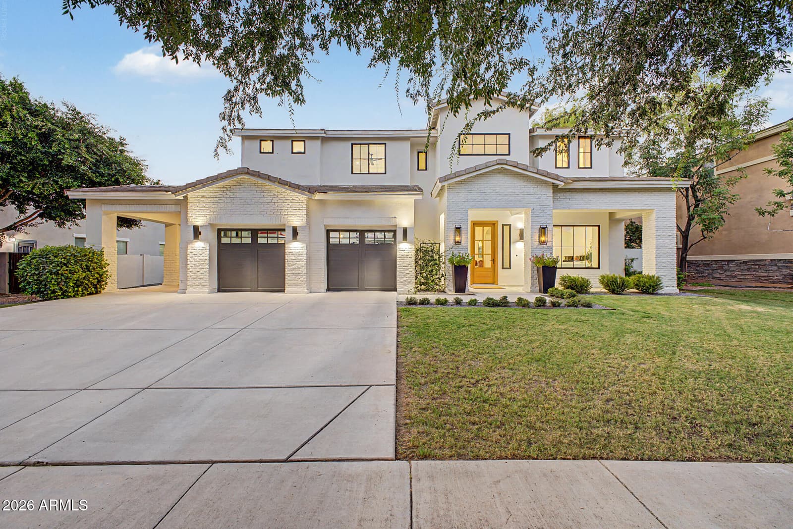 2950 E COMSTOCK Drive, Gilbert, AZ 85296 — photo 5 of 57