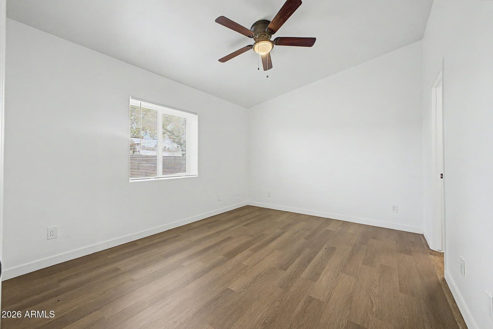 1028 N 27TH Street, Phoenix, AZ 85008 — photo 10 of 17