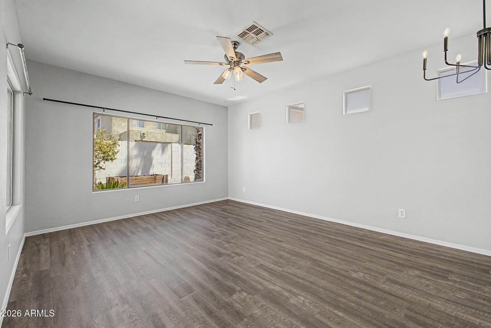307 N 76TH Place, Mesa, AZ 85207 — photo 11 of 30