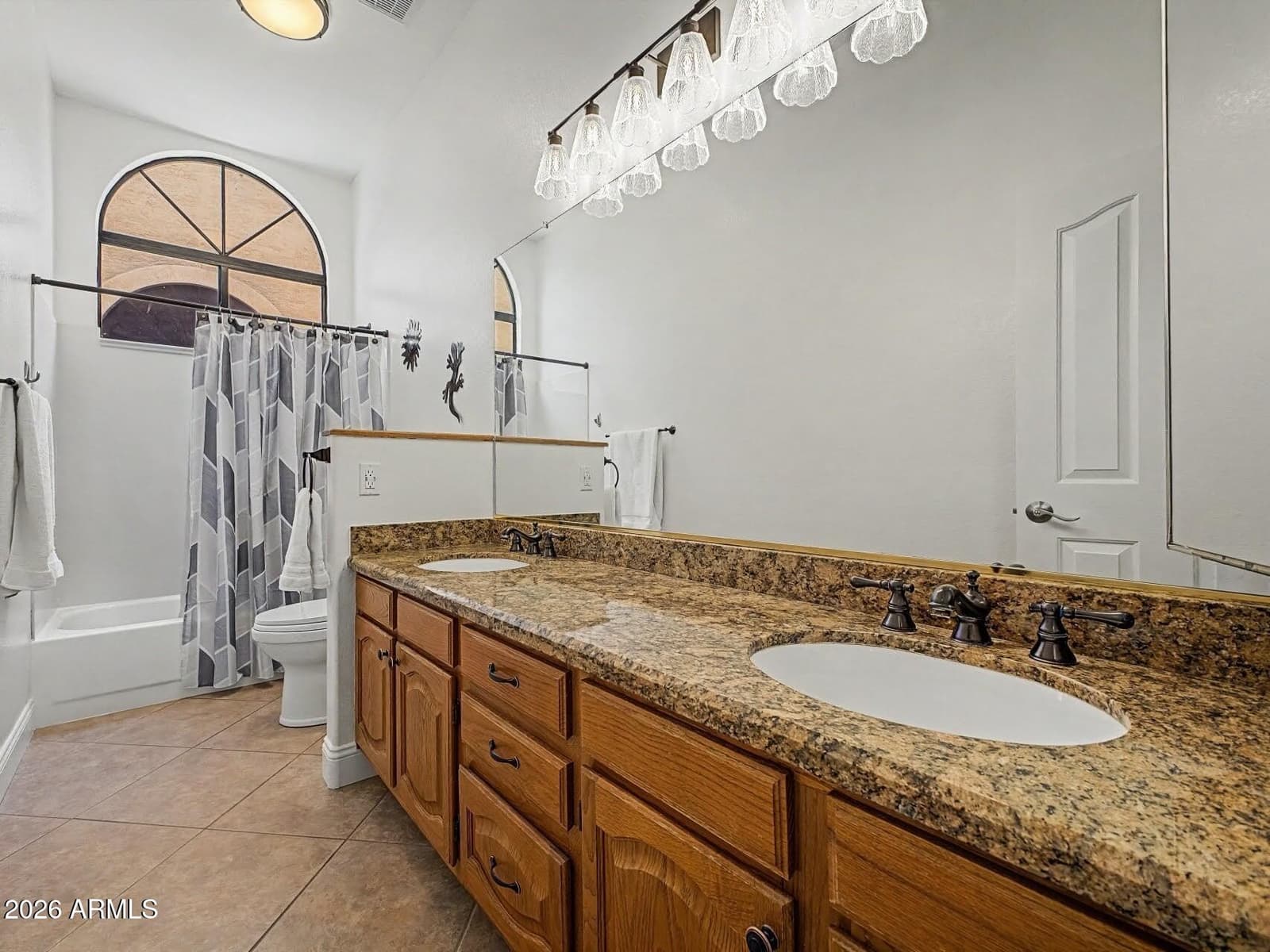 3360 S OLEANDER Drive, Chandler, AZ 85248 — photo 23 of 34