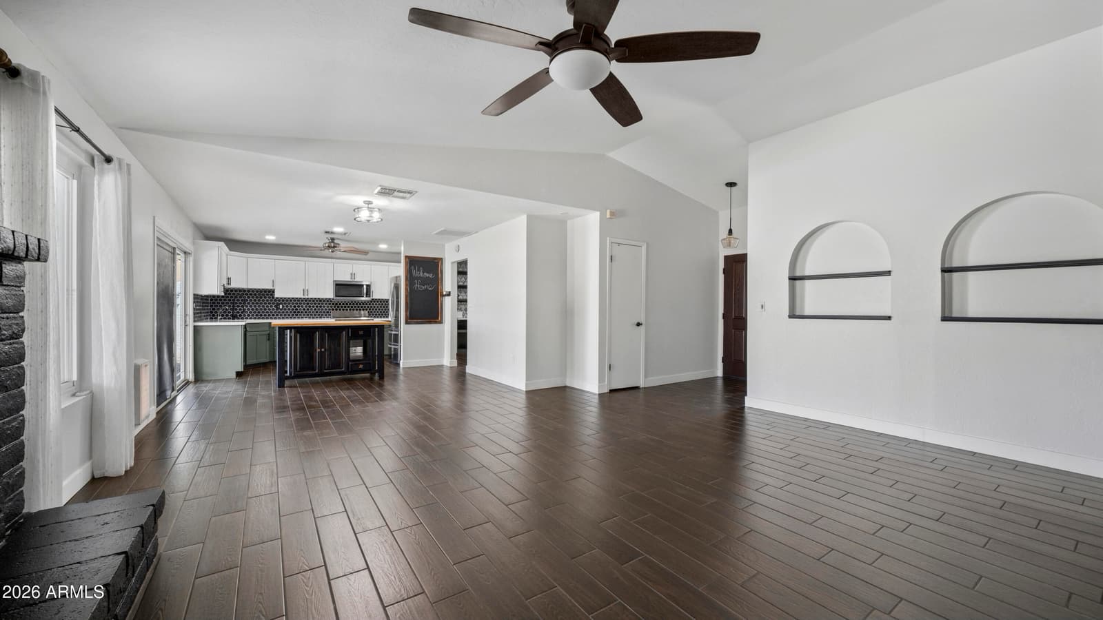 4819 E WESTERN STAR Boulevard, Phoenix, AZ 85044 — photo 10 of 27