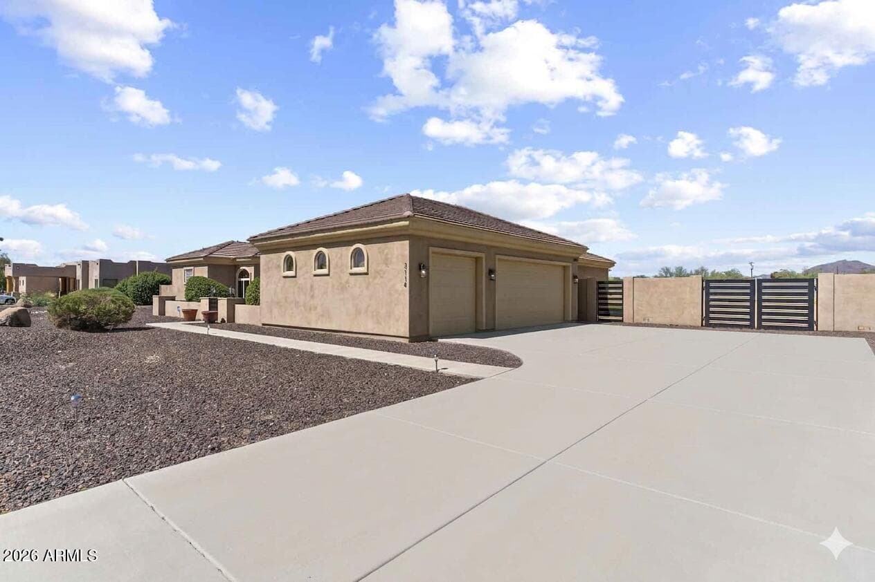 3114 N 190TH Drive, Litchfield Park, AZ 85340 — photo 6 of 64