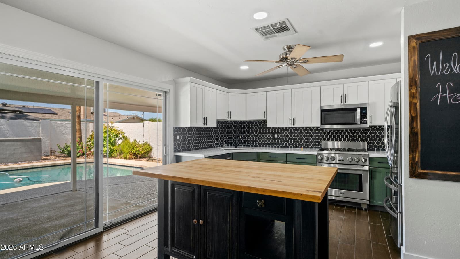 4819 E WESTERN STAR Boulevard, Phoenix, AZ 85044 — photo 7 of 27