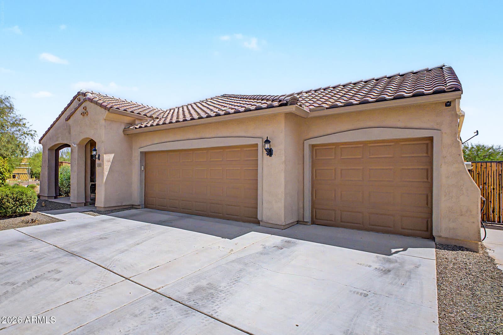 26150 W WAHALLA Lane, Buckeye, AZ 85396 — photo 3 of 41