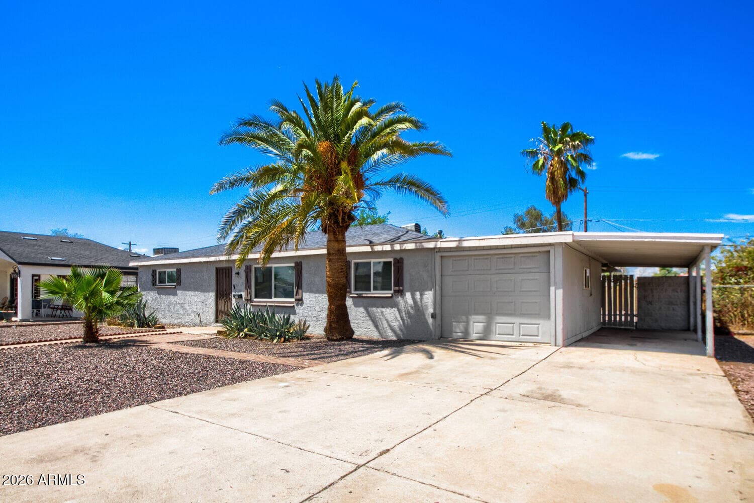 2818 W ECHO Lane W, Phoenix, AZ 85051 — photo 3 of 27