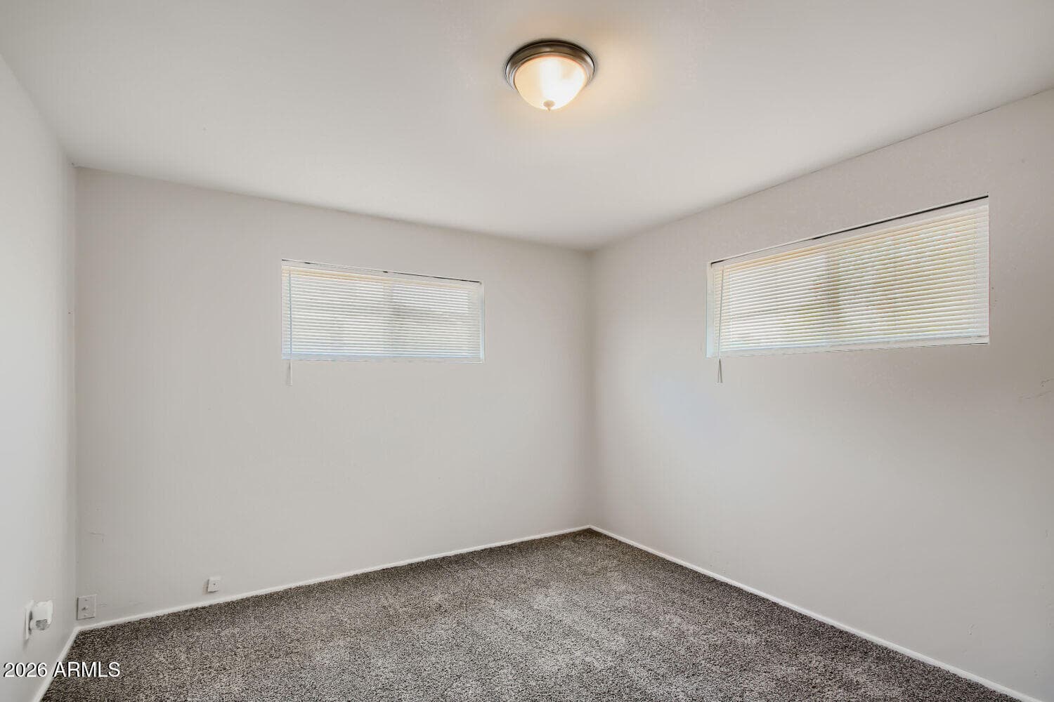2818 W ECHO Lane W, Phoenix, AZ 85051 — photo 19 of 27