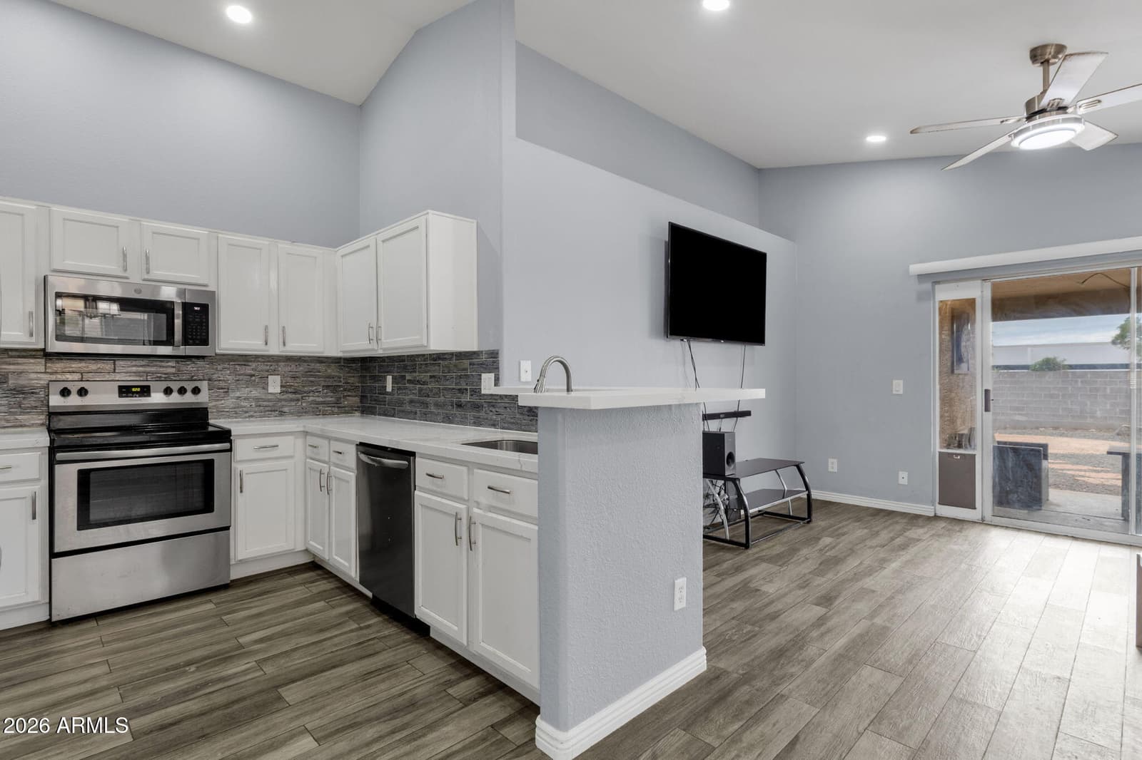5843 S Brittany Lane, Tempe, AZ 85283 — photo 11 of 38