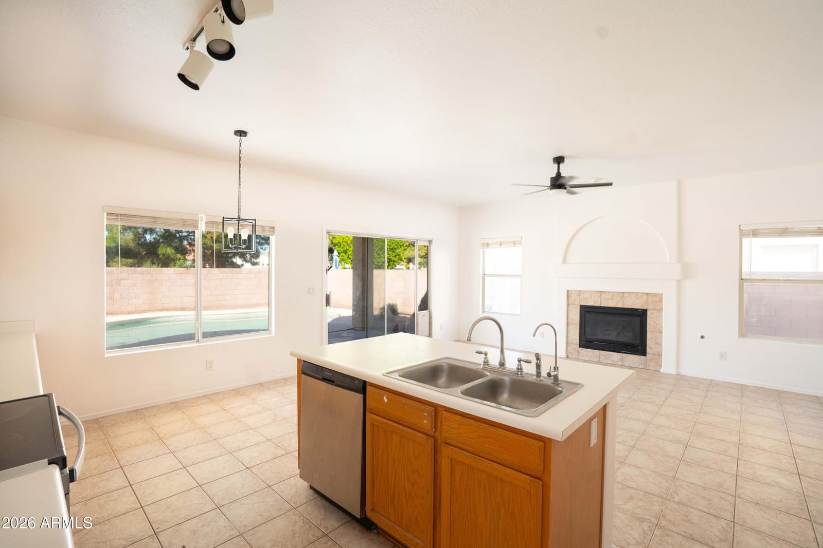 2390 W Indigo Drive, Chandler, AZ 85248 — photo 8 of 36