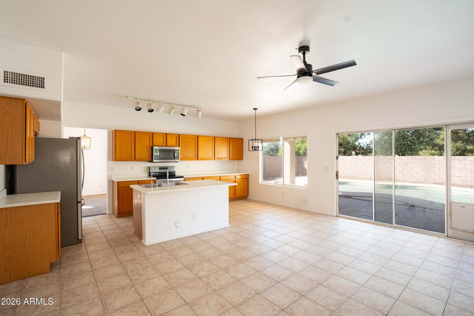 2390 W Indigo Drive, Chandler, AZ 85248 — photo 9 of 36