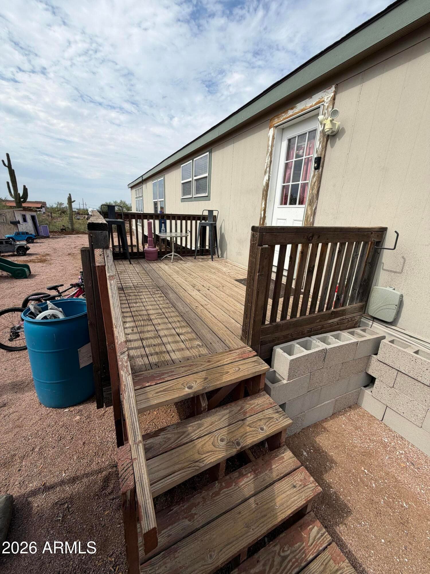735 W FRONTIER Street, Apache Junction, AZ 85120 — photo 5 of 17