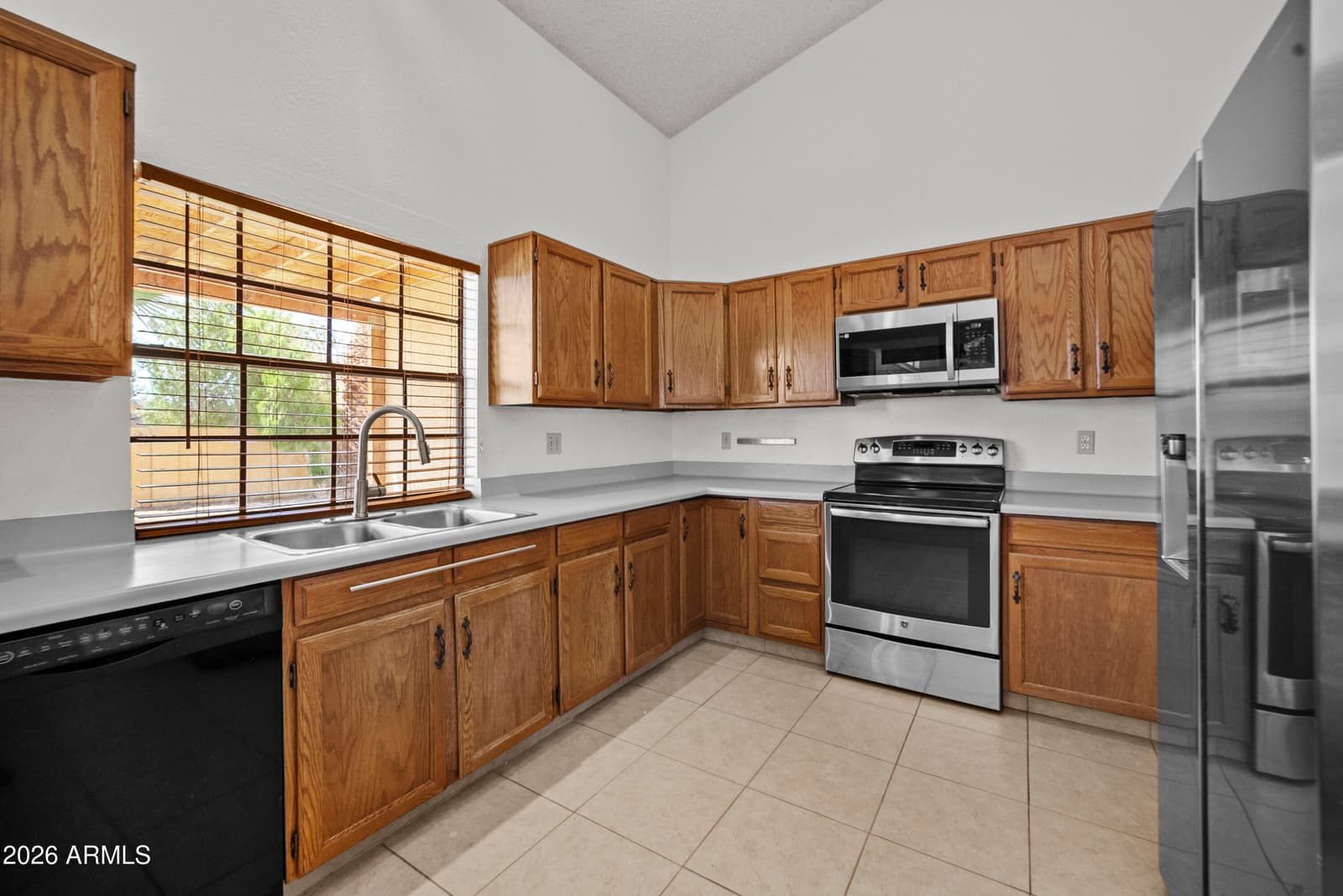 549 E Glencove Street, Mesa, AZ 85203 — photo 14 of 40