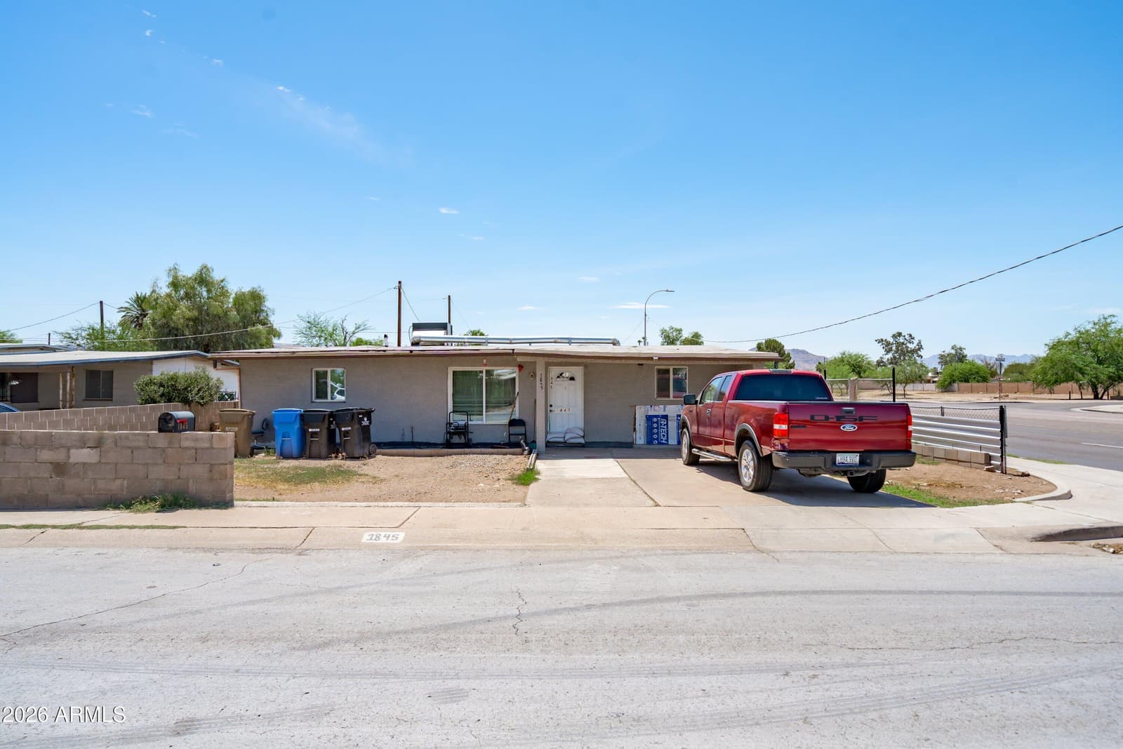 1845 W CHIPMAN Road, Phoenix, AZ 85041 — photo 2 of 24