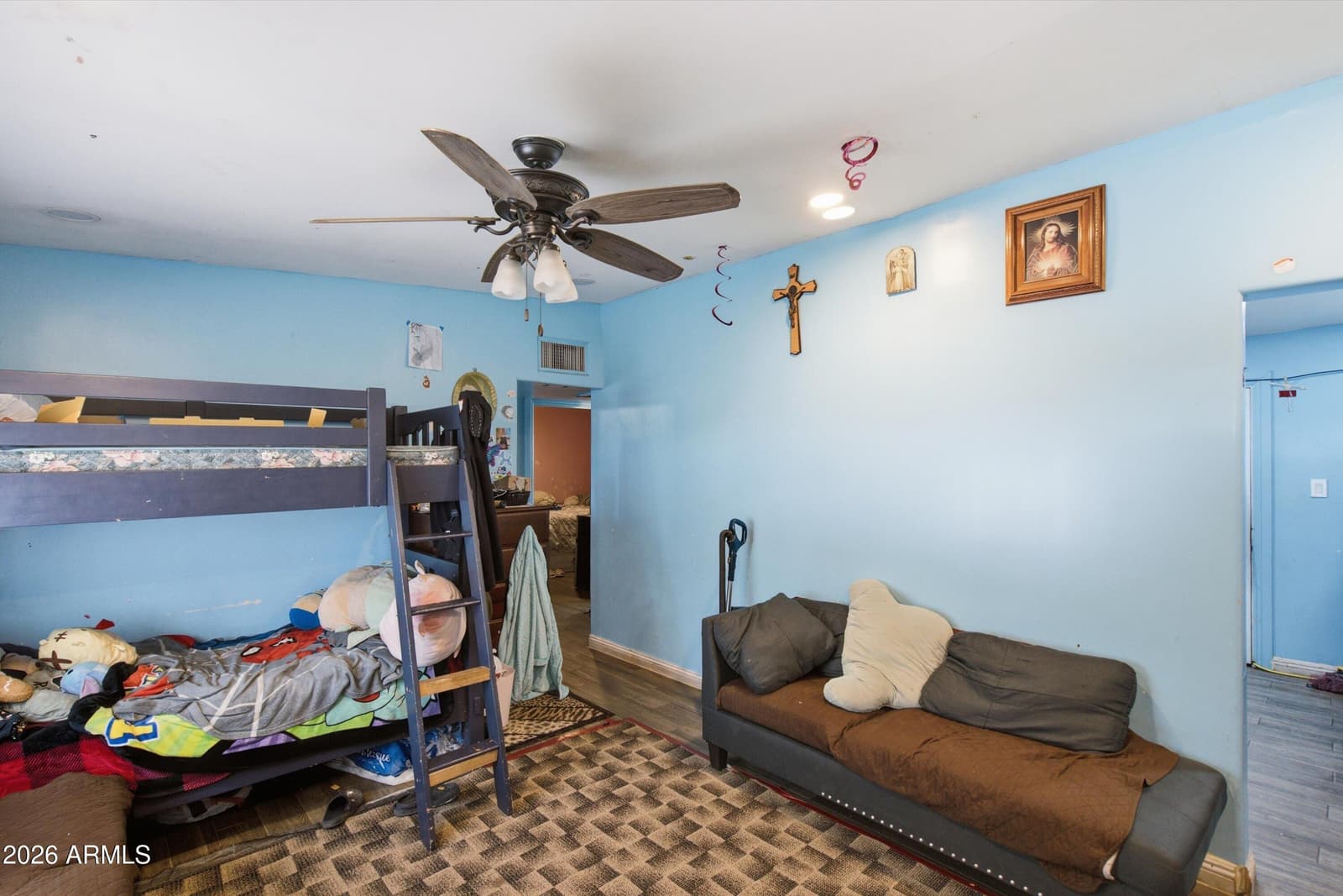 1845 W CHIPMAN Road, Phoenix, AZ 85041 — photo 7 of 24
