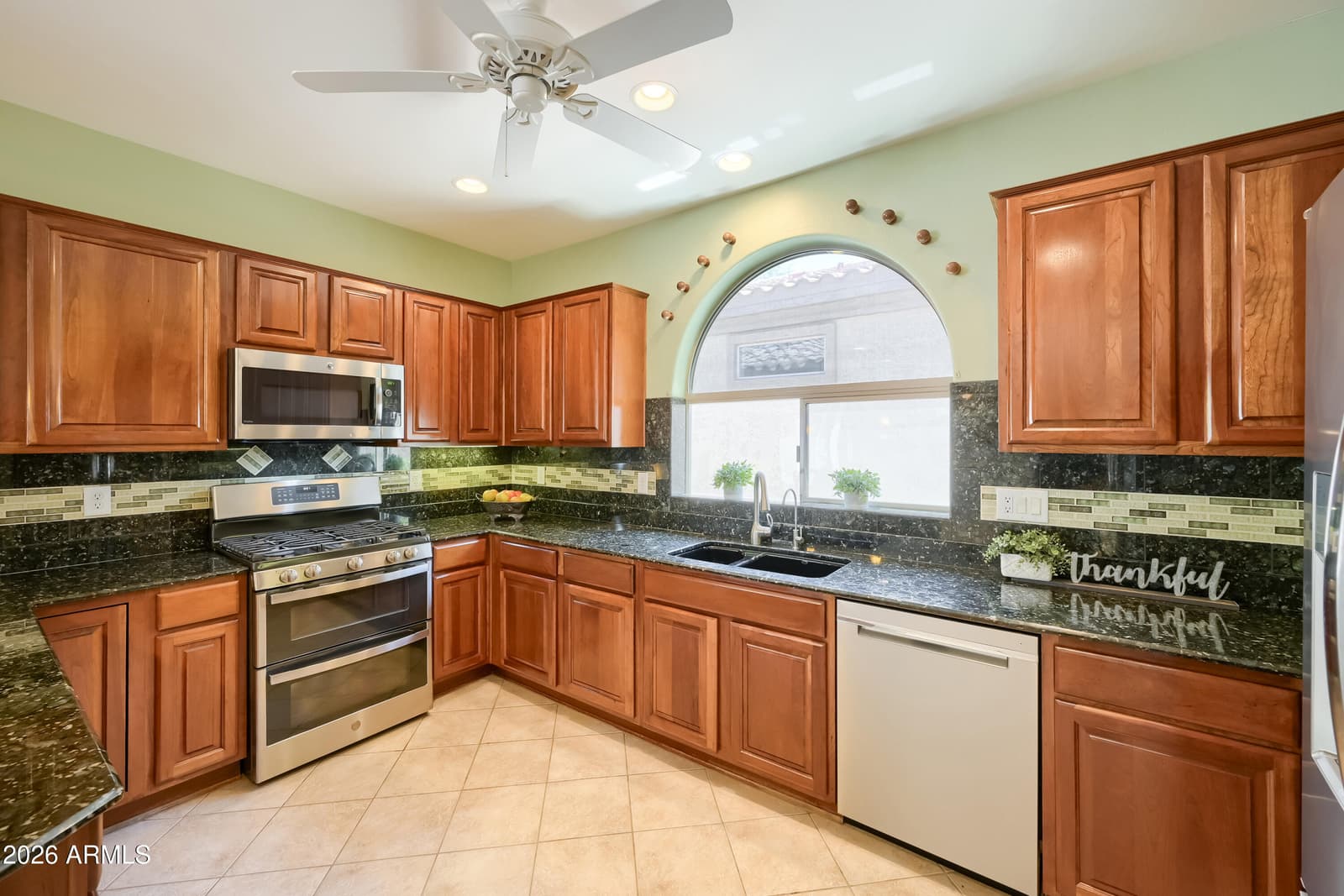 5467 S ALMOND Drive, Gilbert, AZ 85298 — photo 8 of 28
