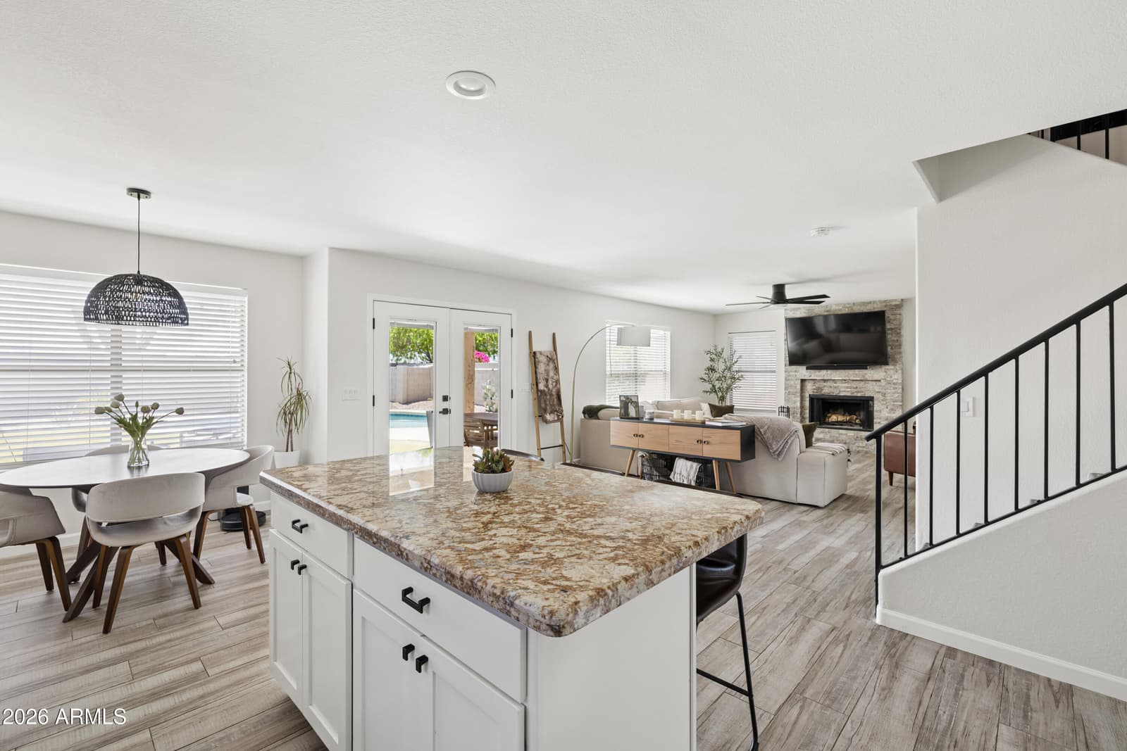 4323 E LONE CACTUS Drive, Phoenix, AZ 85050 — photo 12 of 35