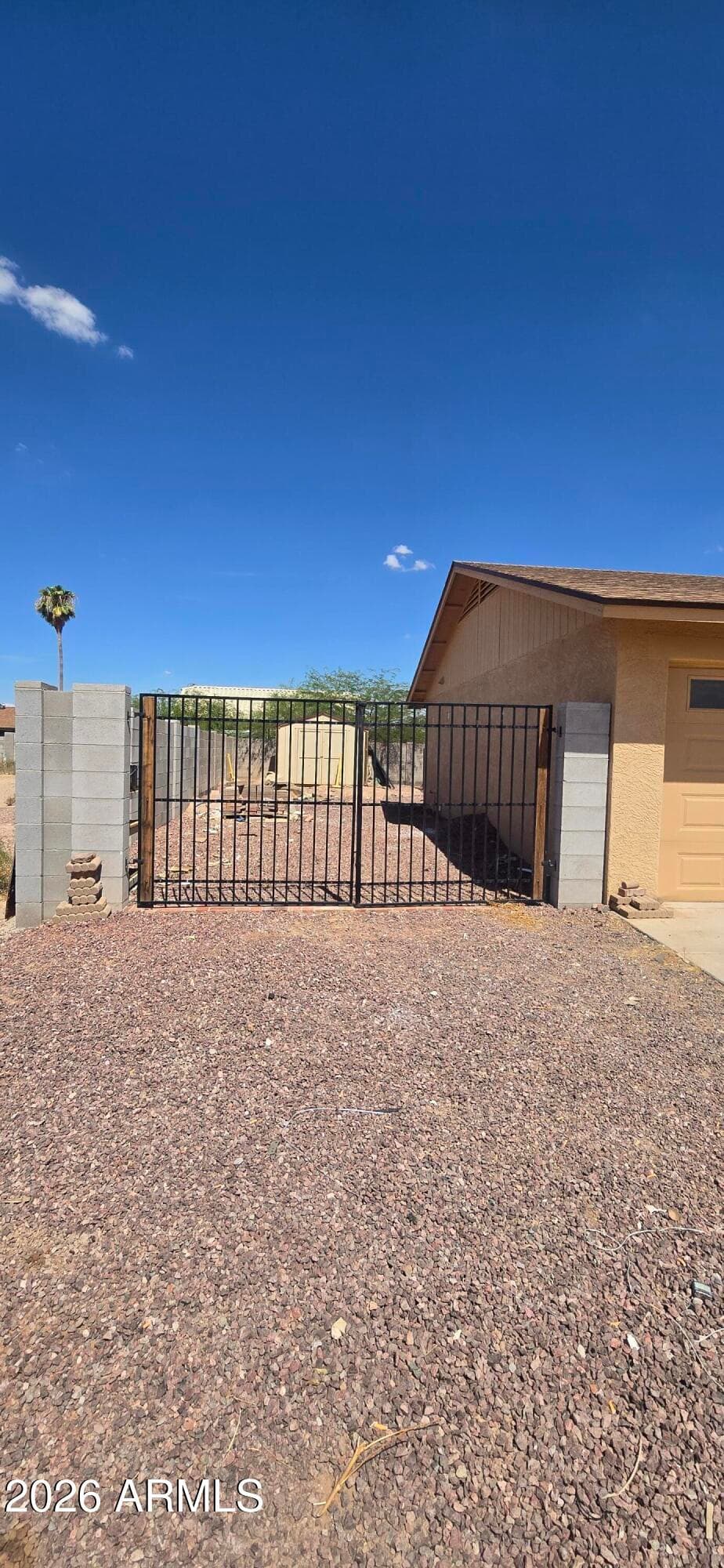 14263 S Avalon Road, Arizona City, AZ 85123 — photo 3 of 26