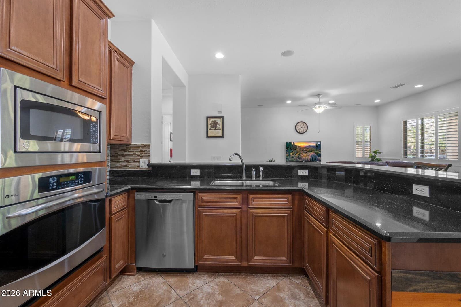 3105 E CLAXTON Court, Gilbert, AZ 85297 — photo 14 of 37