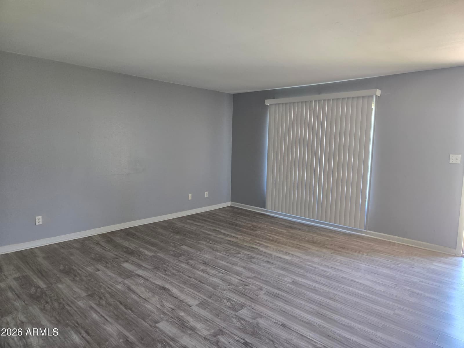 4701 N 26TH Lane, Phoenix, AZ 85017 — photo 4 of 10