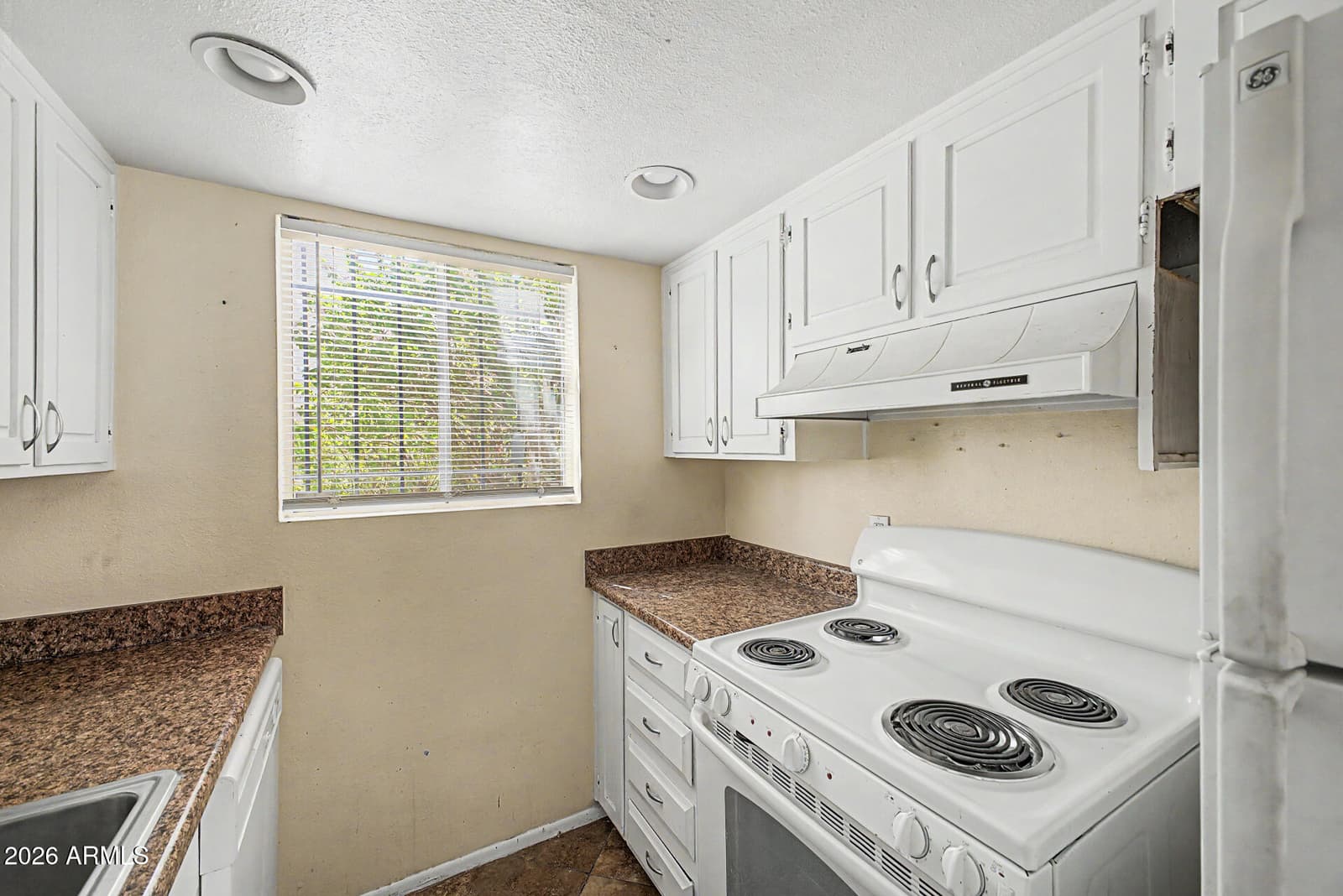7126 N 19TH Avenue 205, Phoenix, AZ 85021 — photo 15 of 28